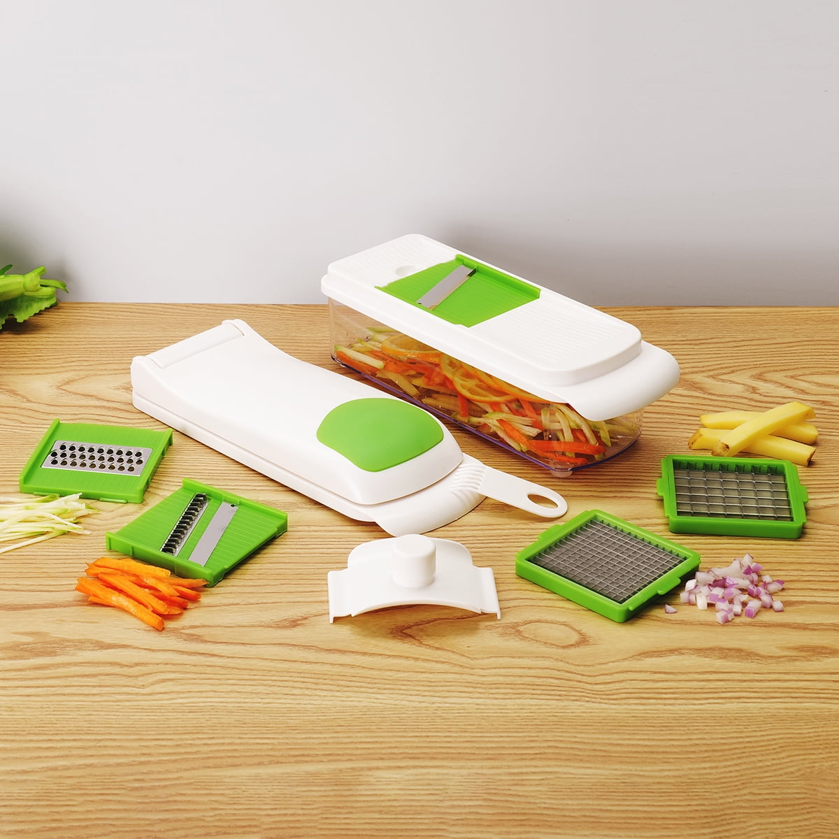 Time-Saving 11 Pieces Multi-Function Nice Dicer and Mandoline, Stainless Steel, Green Glaze, 820g - Premium Stainless Steel Garlic Presser & Peeler Detail