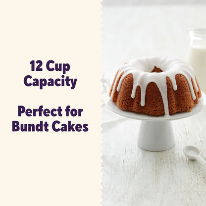 Innovative Everyday Non-Stick Bundt Cake Pan 9.51" Fluted Tube Baking Pan, Packaging May Vary - Premium Stainless Steel Garlic Presser & Peeler Detail